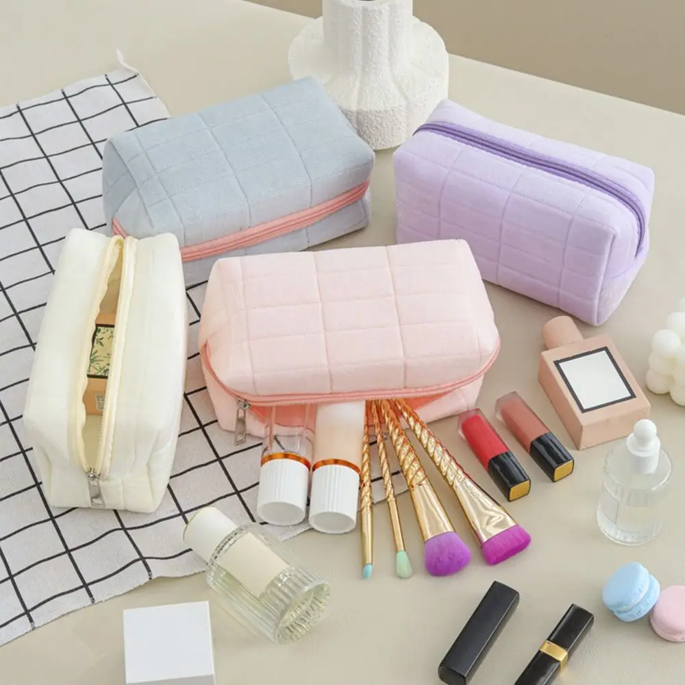 High Quality Cosmetic Bag Travel Organizer Large Capacity Toiletry Bag Portable Washbag
High Quality Cosmetic Bag Travel Organizer Large Capacity Toiletry Bag Portable Washbag