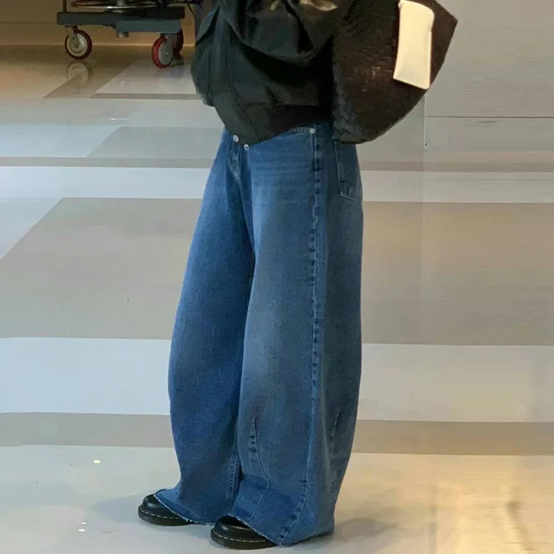 Jeans for women in spring 2025 Korean daily commuting retro versatile silhouette washed denim for women
Jeans for women in spring 2025 Korean daily commuting retro versatile silhouette washed denim for women