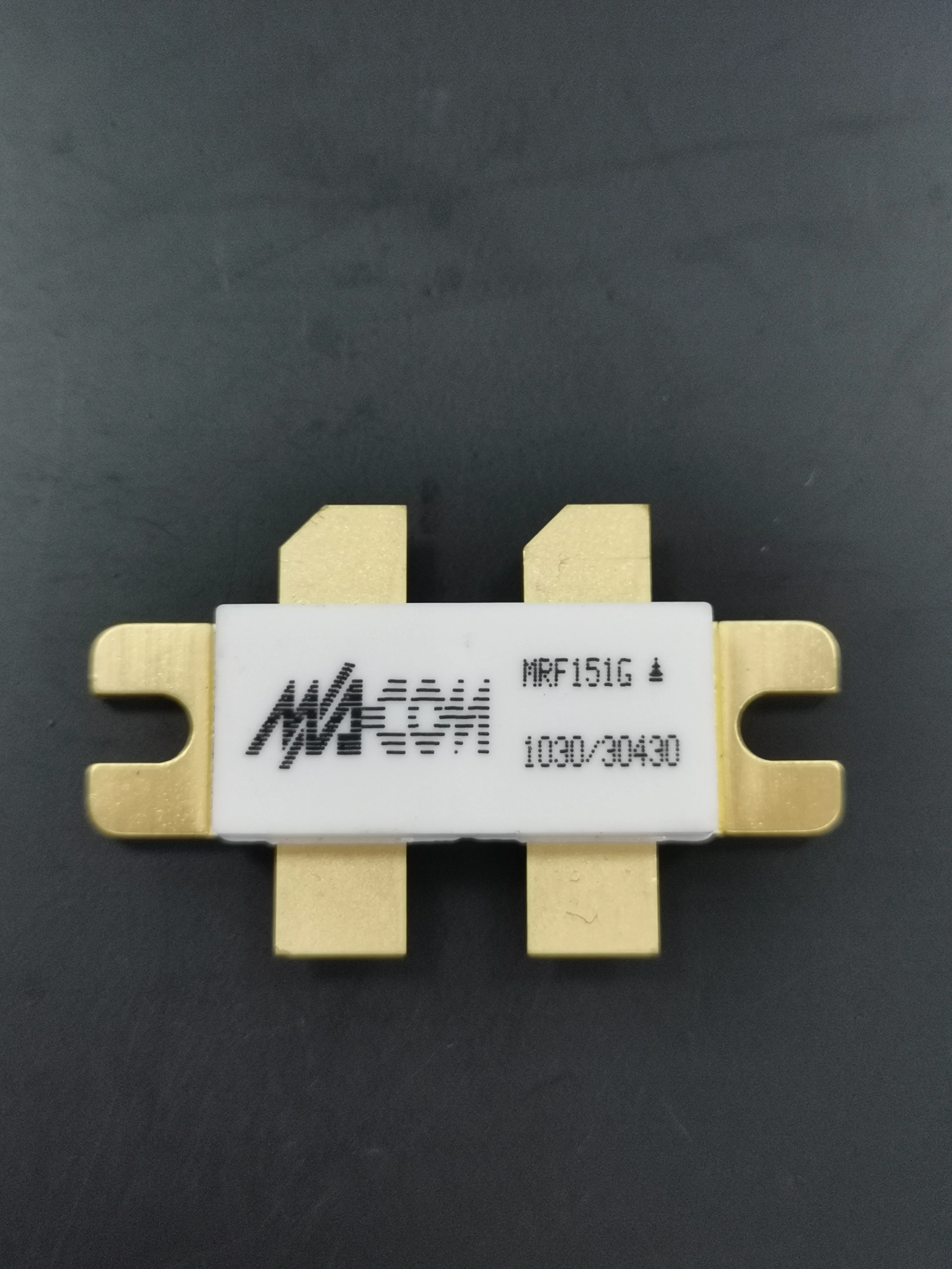 MRF151G 1 шт. цена без налога HF трубка RF усилитель RF модуль резистор и емкостный
MRF151G 1 шт. цена без налога HF трубка RF усилитель RF модуль резистор и емкостный