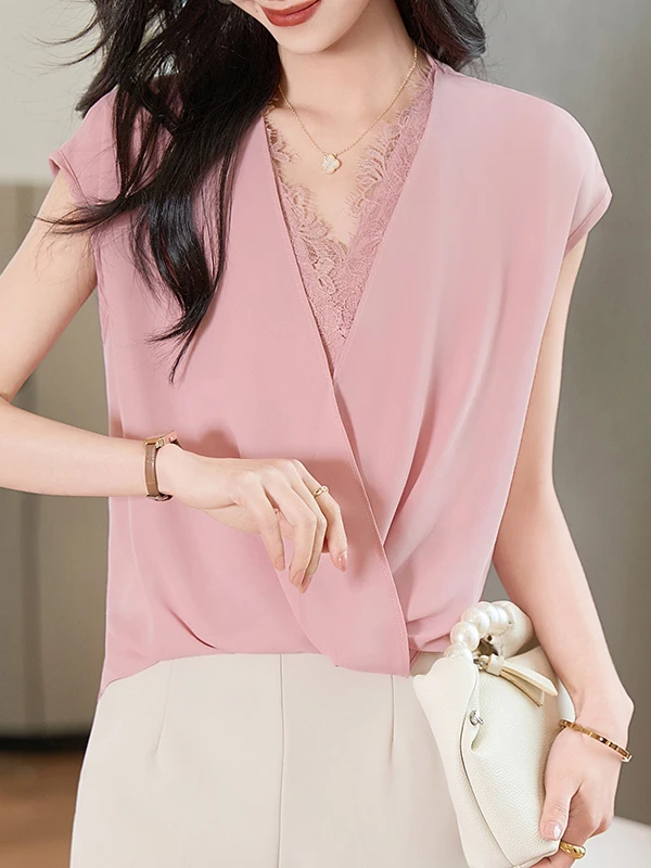 Pink Lace Crop Top Women's Summer New Style Thin Polyester Blouse V-Neck Cross Design Sleeveless Base Shirt French Style Loos...
Pink Lace Crop Top Women's Summer New Style Thin Polyester Blouse V-Neck Cross Design Sleeveless Base Shirt French Style Loos...