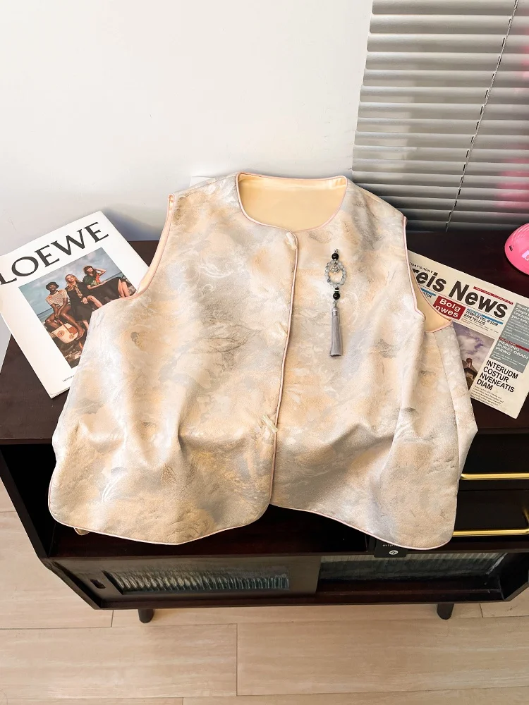 Новый китайский жилет с принтом Sle adient, женский летний роскошный топ с подвеской и кисточками, круглый топ на одной пуговице
Новый китайский жилет с принтом Sle adient, женский летний роскошный топ с подвеской и кисточками, круглый топ на одной пуговице