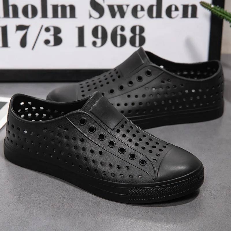 A pair of teenagers simple full cover hollow water shoes wear-resistant for vacation seaside daily wear AL-8701
A pair of teenagers simple full cover hollow water shoes wear-resistant for vacation seaside daily wear AL-8701