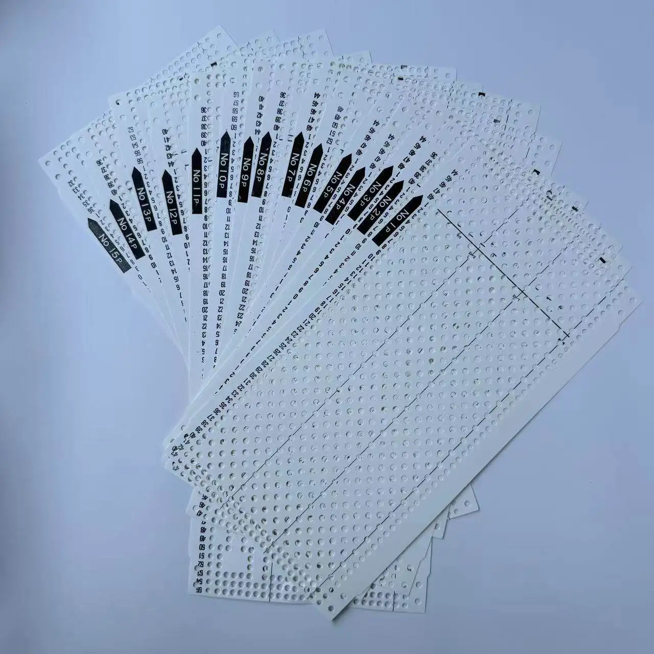 Набор из 15 крупных вязальных игл для машин Brother Home Sweater Knitting Machine (модель KH260) с соответствующими картами, 15 листов в комплекте
Набор из 15 крупных вязальных игл для машин Brother Home Sweater Knitting Machine (модель KH260) с соответствующими картами, 15 листов в комплекте