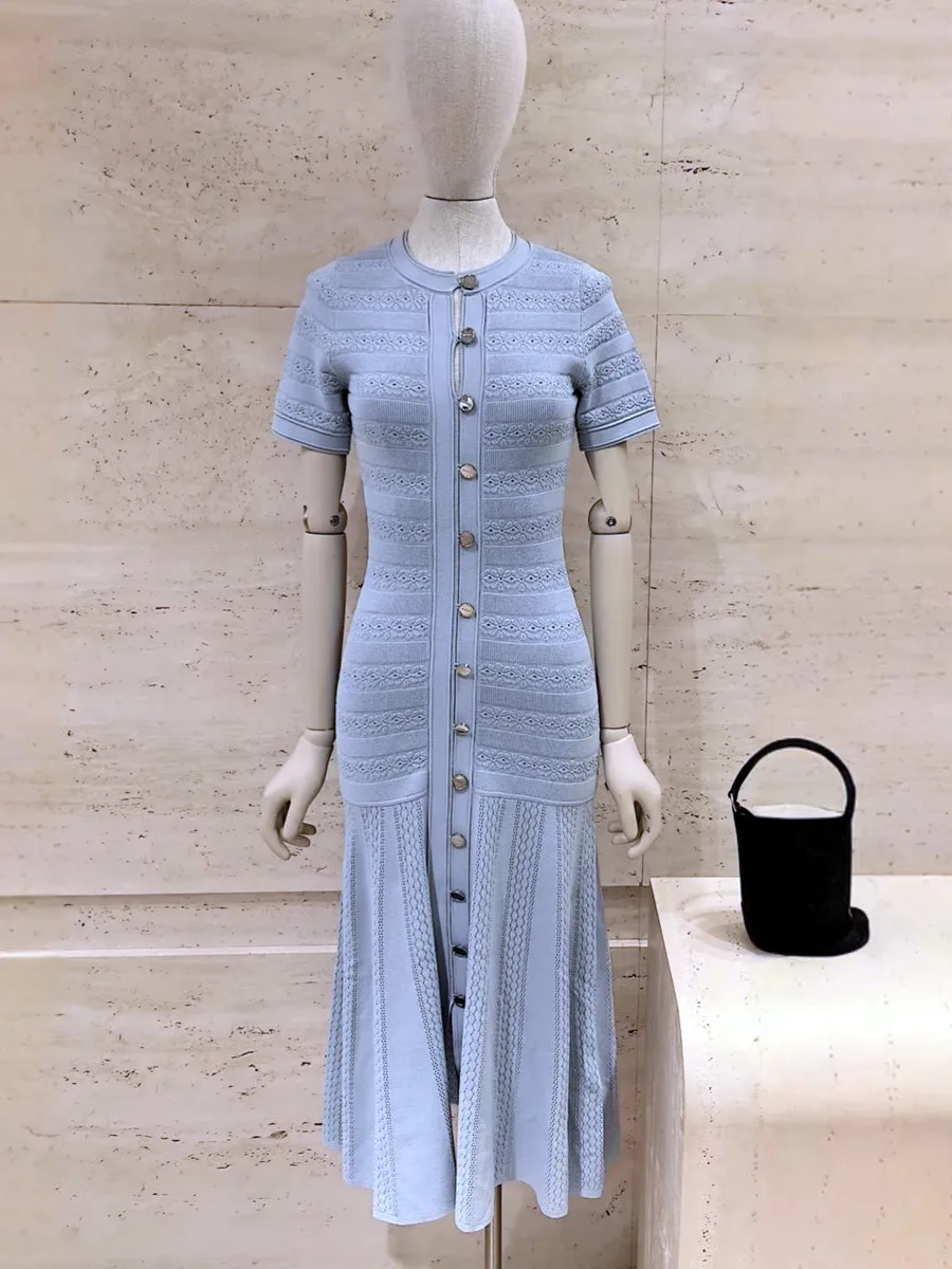 Элитная европейская версия: французское платье в стиле школьной формы, весна-лето, ажурное, вязаное, на одной пуговице, приталенное, плиссированное
Элитная европейская версия: французское платье в стиле школьной формы, весна-лето, ажурное, вязаное, на одной пуговице, приталенное, плиссированное