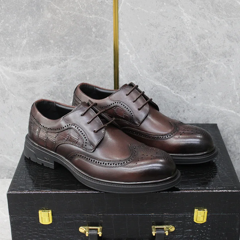High end business leather shoes men's genuine leather Block British style thick soled high rise derby shoes
High end business leather shoes men's genuine leather Block British style thick soled high rise derby shoes
