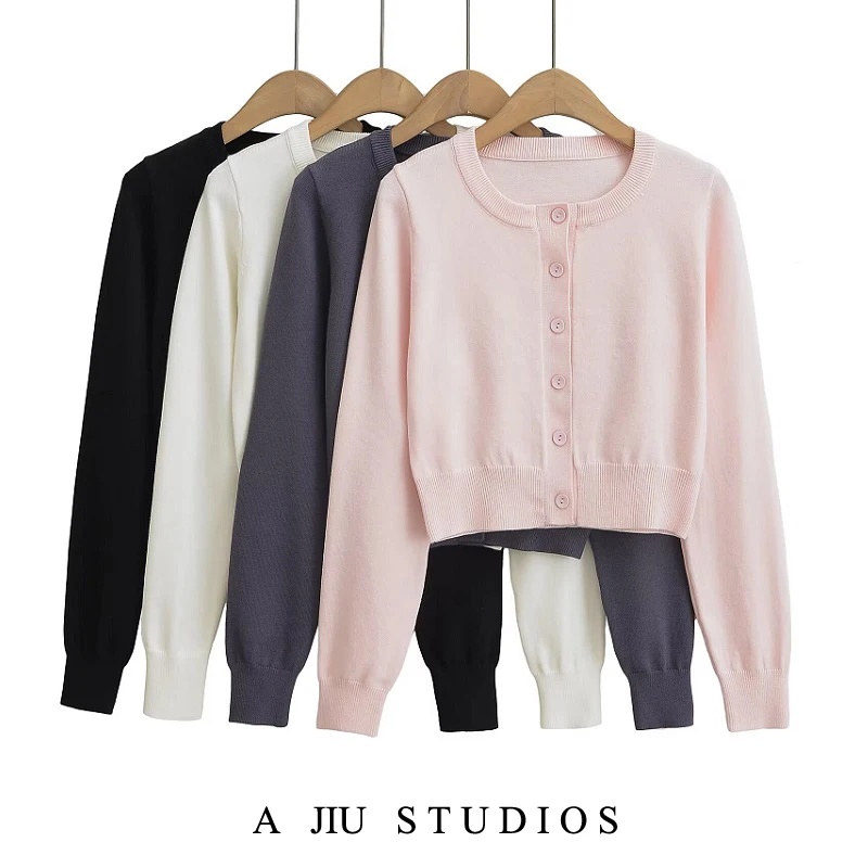 Zhaolu Si Pure Color Slim Fit круглый Ne Long Sve ort вязаный свитер кардиган на пуговицах маленькая верхняя одежда весна осень
Zhaolu Si Pure Color Slim Fit круглый Ne Long Sve ort вязаный свитер кардиган на пуговицах маленькая верхняя одежда весна осень