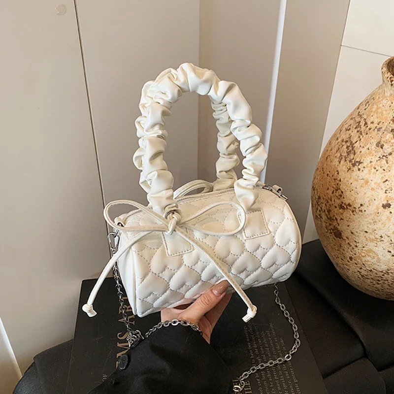 Летние корейские сумки через плечо с цепочкой для женщин, маленькие сумки с рисунком сердца Cihc, простая женская сумка из искусственной кожи
Летние корейские сумки через плечо с цепочкой для женщин, маленькие сумки с рисунком сердца Cihc, простая женская сумка из искусственной кожи