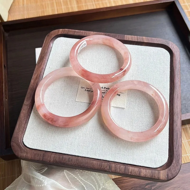 Natural Gold Silk Jade Peach Blossom Bracelet, Exquisite and Small Versatile Jewelry
Natural Gold Silk Jade Peach Blossom Bracelet, Exquisite and Small Versatile Jewelry