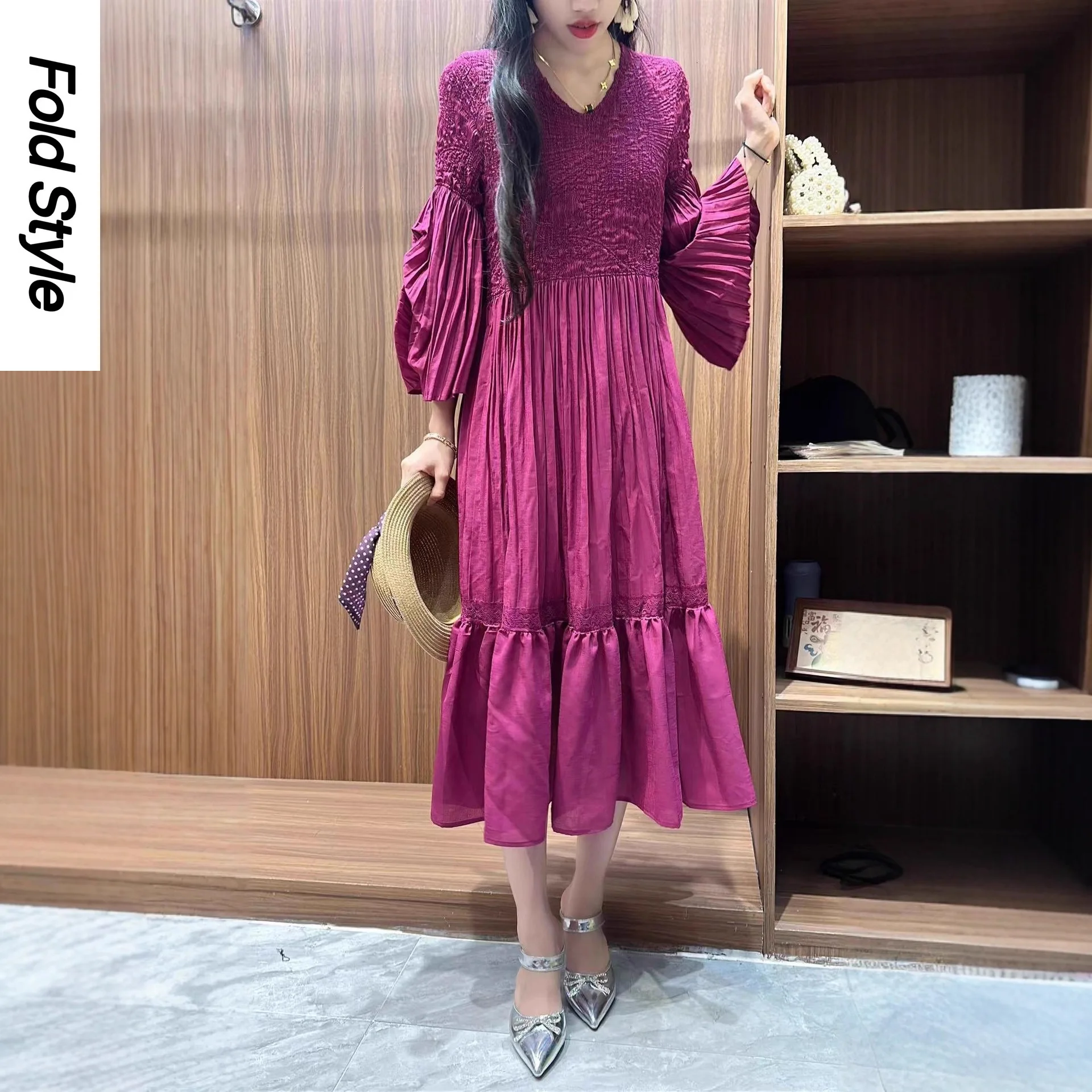 2023 летнее новое модное плиссированное женское платье с круглым вырезом и длинными рукавами, темпераментное свободное большое свободное платье
2023 летнее новое модное плиссированное женское платье с круглым вырезом и длинными рукавами, темпераментное свободное большое свободное платье