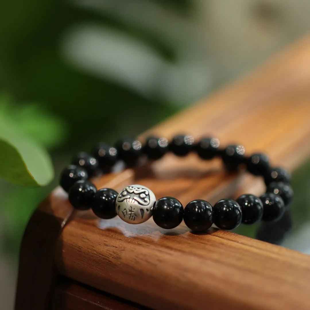 Natural 10MM Black Agate Bracelet for Women 999 Pure Silver Dharma Buddha Bracelet for Men Chinese Retro Style Gifts
Natural 10MM Black Agate Bracelet for Women 999 Pure Silver Dharma Buddha Bracelet for Men Chinese Retro Style Gifts