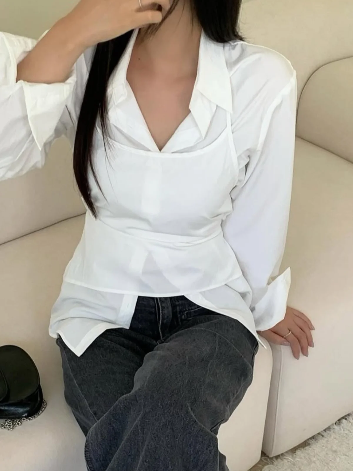 Chic White irt Women's Layering Design Top + Vest Two-Piece Set Korean Sle Loose Fit Long Sve Pure Color Button up
Chic White irt Women's Layering Design Top + Vest Two-Piece Set Korean Sle Loose Fit Long Sve Pure Color Button up