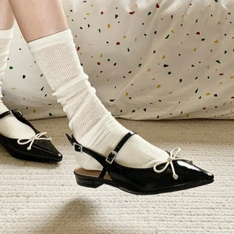 2025 Female Shoes Closed Toe Women's Sandals Fashion Dress Sandals Women Pointed Toe Buckle Strap Bow Tie Low Heel Shoes Women
2025 Female Shoes Closed Toe Women's Sandals Fashion Dress Sandals Women Pointed Toe Buckle Strap Bow Tie Low Heel Shoes Women