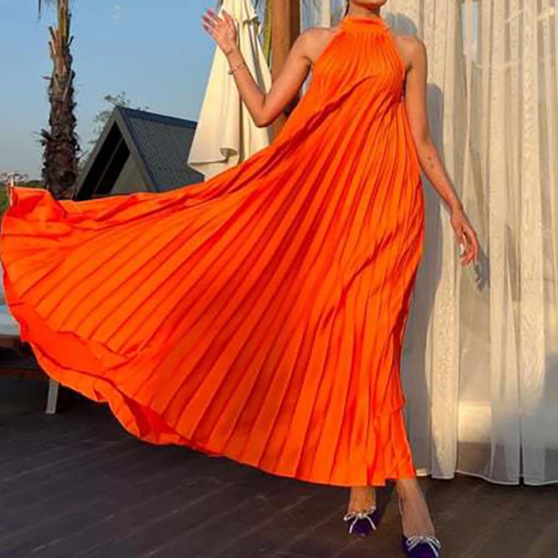 Sexy Sleeveless Pleated Loose Long Dress Women Fashion Half High Neck Solid Party Dresses 2025 Elegant Hight Waist Summer Dress
Sexy Sleeveless Pleated Loose Long Dress Women Fashion Half High Neck Solid Party Dresses 2025 Elegant Hight Waist Summer Dress