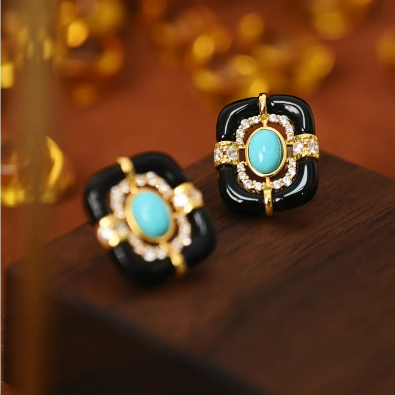 CAMEO Hot-selling Natural Turquoise Agate Earrings S925 Sterling Silver Plated Gold Vintage Enamel-colored Ear studs
CAMEO Hot-selling Natural Turquoise Agate Earrings S925 Sterling Silver Plated Gold Vintage Enamel-colored Ear studs