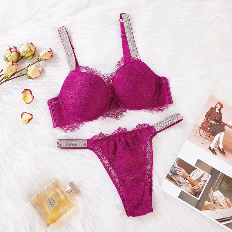 Women's Sexy Lace Push-Up Lingerie 2 Piece Solid Color Comfort Lingerie Set Alphabet Lingerie Set
Women's Sexy Lace Push-Up Lingerie 2 Piece Solid Color Comfort Lingerie Set Alphabet Lingerie Set