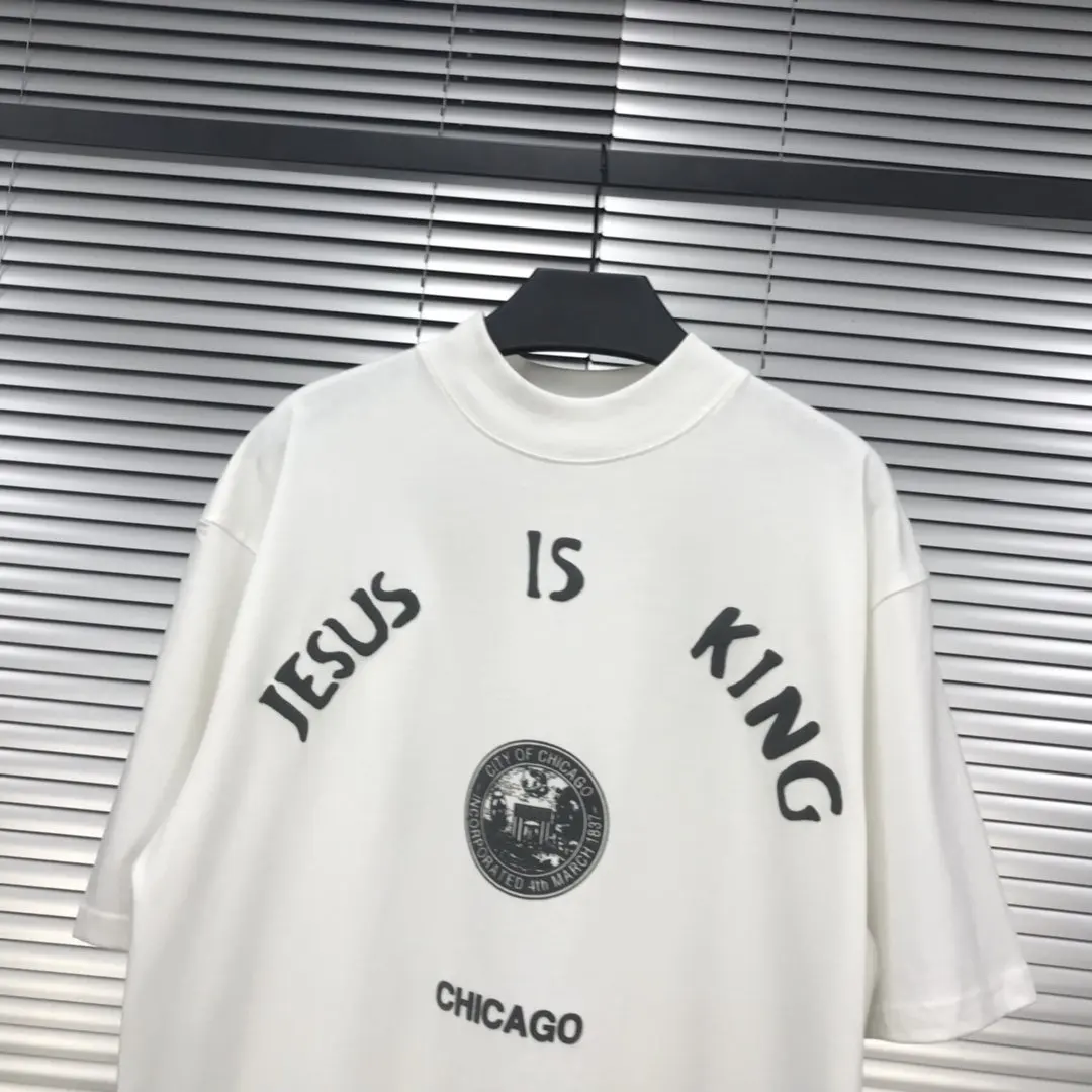 Kanye West Jesus Is King Chicago Album ort Sve Trendy Cotton T-irt High Collar Loose Fit Youth ular All Seasons
Kanye West Jesus Is King Chicago Album ort Sve Trendy Cotton T-irt High Collar Loose Fit Youth ular All Seasons