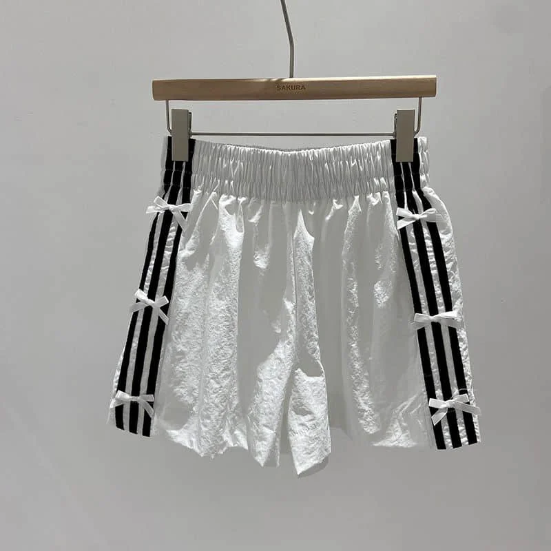 Sporty A-line Shorts Women Summer Sale Korean Style Retro Casual Hot Pants Parachute Elastic Waist Sweatpants Women Clothing
Sporty A-line Shorts Women Summer Sale Korean Style Retro Casual Hot Pants Parachute Elastic Waist Sweatpants Women Clothing
