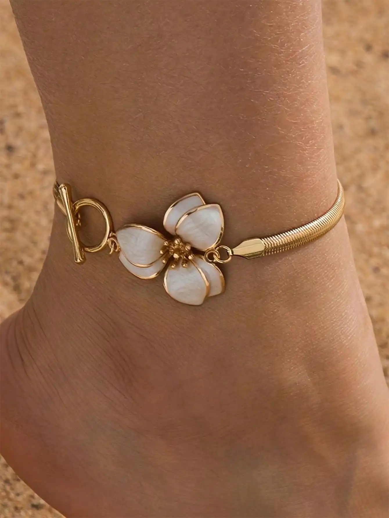 1pc Elegant Versatile Minimalist Floral Anklet, Suitable For Women's Daily Wear, Beach, Party, Date, Perfect Gift For Girlfriend
1pc Elegant Versatile Minimalist Floral Anklet, Suitable For Women's Daily Wear, Beach, Party, Date, Perfect Gift For Girlfriend