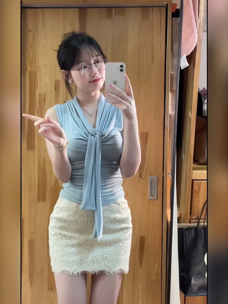XZY Korean Style Gentle Plump Women's Summer Outfit with Lace Shorts Sleeveless V-Neck Dress And Bowtie Skirt Set
XZY Korean Style Gentle Plump Women's Summer Outfit with Lace Shorts Sleeveless V-Neck Dress And Bowtie Skirt Set