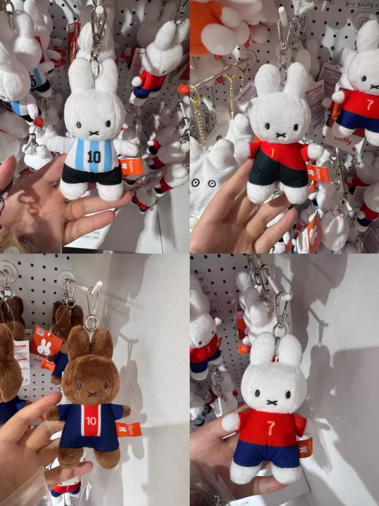 13cm Miffy Soccer Matches Plush Doll Messi And Ronaldo Anime Merchandise Plush Pendant Keychain Decoration Gift For Fans
13cm Miffy Soccer Matches Plush Doll Messi And Ronaldo Anime Merchandise Plush Pendant Keychain Decoration Gift For Fans