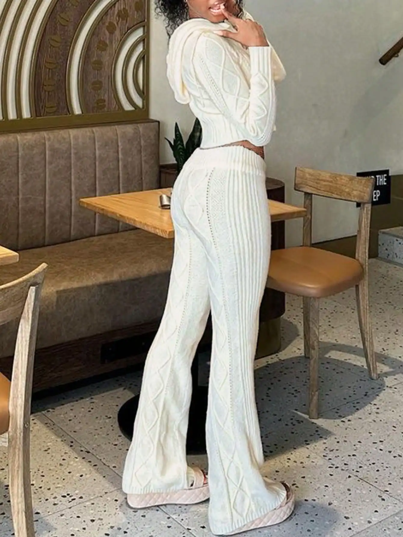 Women's Knit Hooded Zipper Cardigan Set Women's Fashion Sexy High-Waisted Trousers Two-Piece Set
Women's Knit Hooded Zipper Cardigan Set Women's Fashion Sexy High-Waisted Trousers Two-Piece Set
