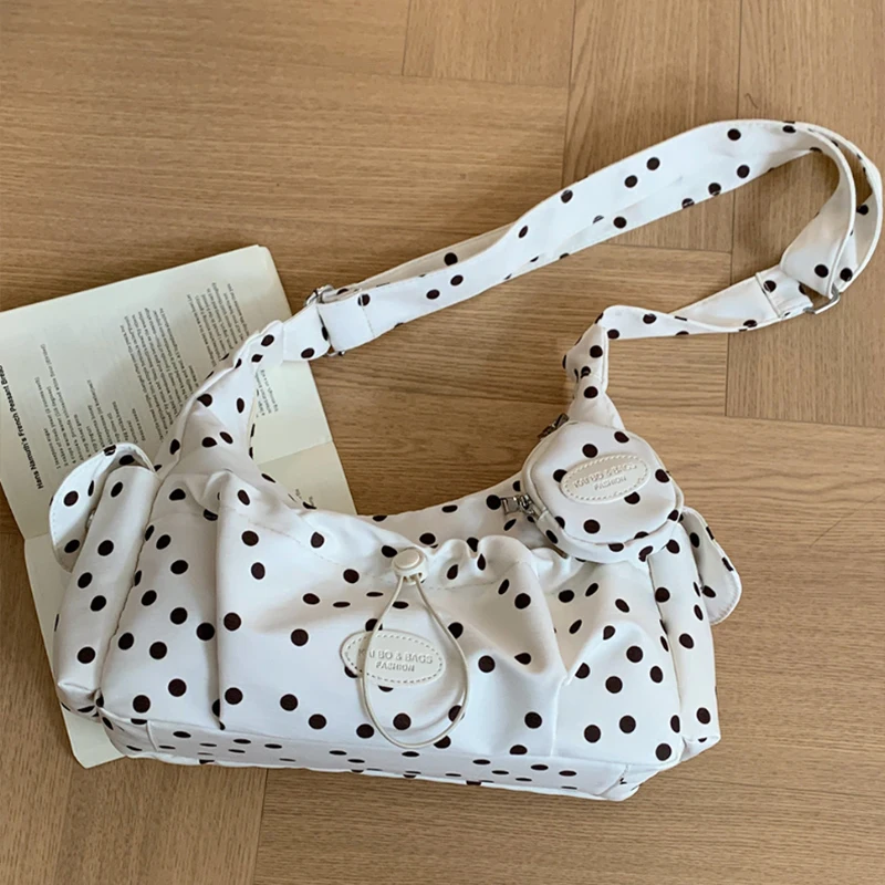 Polka Dot Drawstring Crossbody Bag Korean New Women's Shoulder Bag Lightweight Large-capacity Casual Commuter Bag With Wallet
Polka Dot Drawstring Crossbody Bag Korean New Women's Shoulder Bag Lightweight Large-capacity Casual Commuter Bag With Wallet