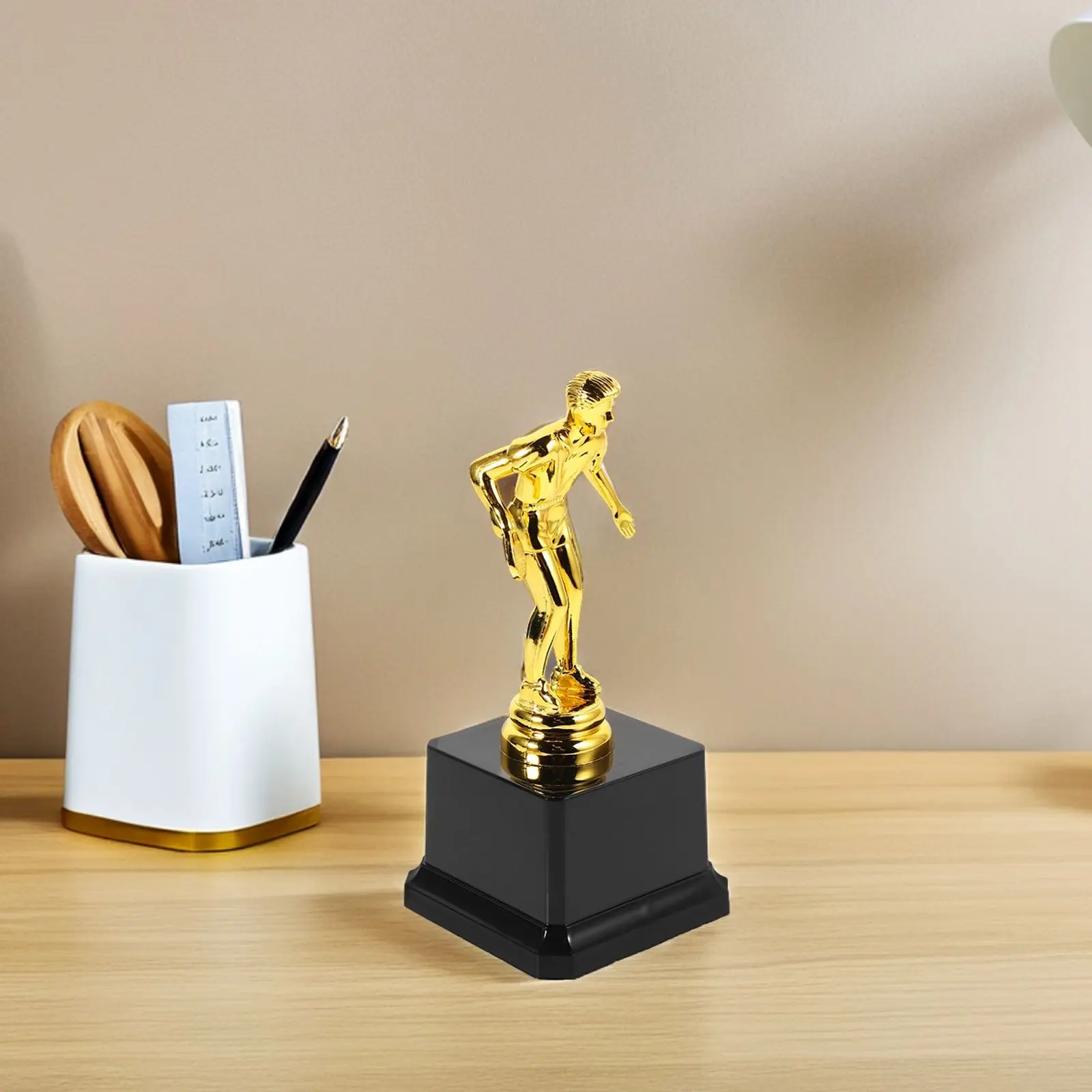 Plastic Table Awards for Competition Game Fake Birthday Decorations Sports Party Ornaments Trophies Commemorative
Plastic Table Awards for Competition Game Fake Birthday Decorations Sports Party Ornaments Trophies Commemorative