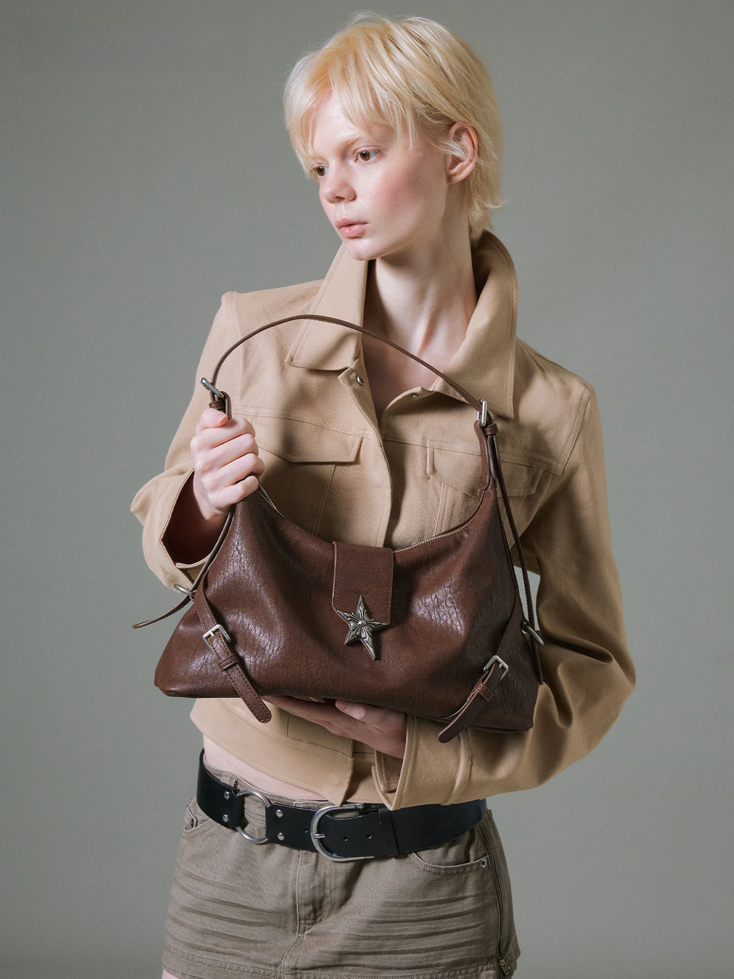 JACD Punk Millennium Women's Underarm Bag Brown Motorcycle Bag Retro Single Shoulder Crossbody Bag for Summer 2026
JACD Punk Millennium Women's Underarm Bag Brown Motorcycle Bag Retro Single Shoulder Crossbody Bag for Summer 2026