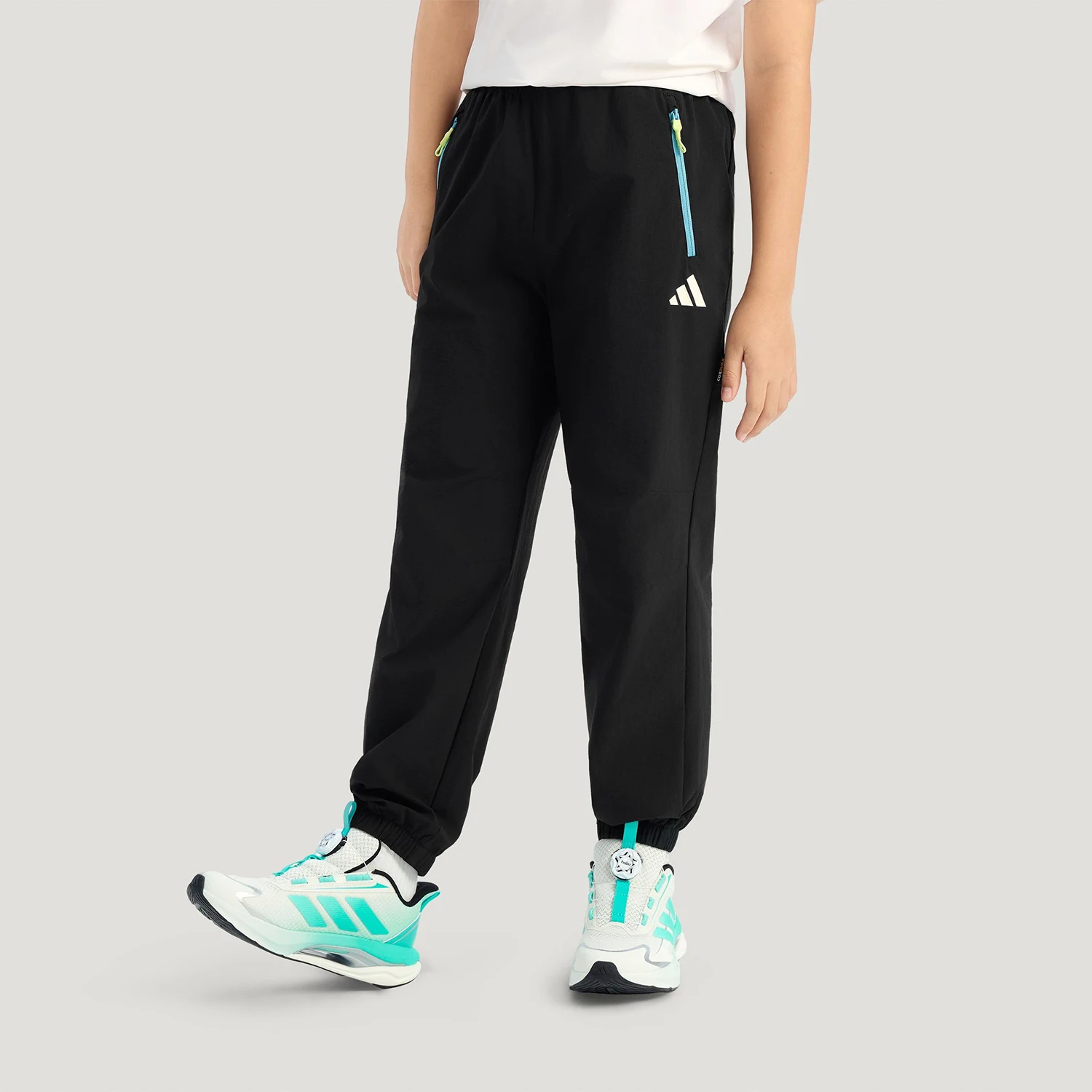 Adidas Originals Winter Mens and Womens Drawstring Sports Trousers KG5954
Adidas Originals Winter Mens and Womens Drawstring Sports Trousers KG5954