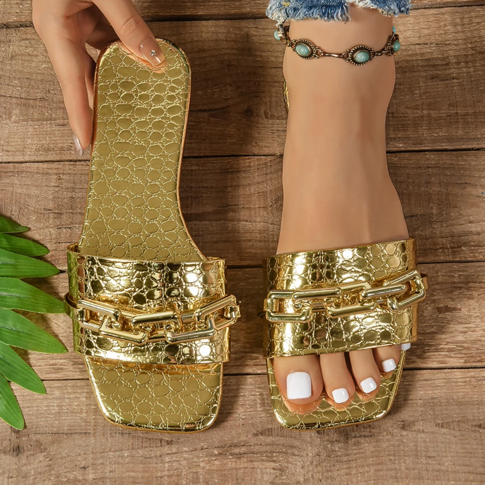 New Women Slippers Gold Plus Size Designer Shoes for Women 2025 New Summer Luxury Sandals Trend Fashion Slippers Slides Women
New Women Slippers Gold Plus Size Designer Shoes for Women 2025 New Summer Luxury Sandals Trend Fashion Slippers Slides Women