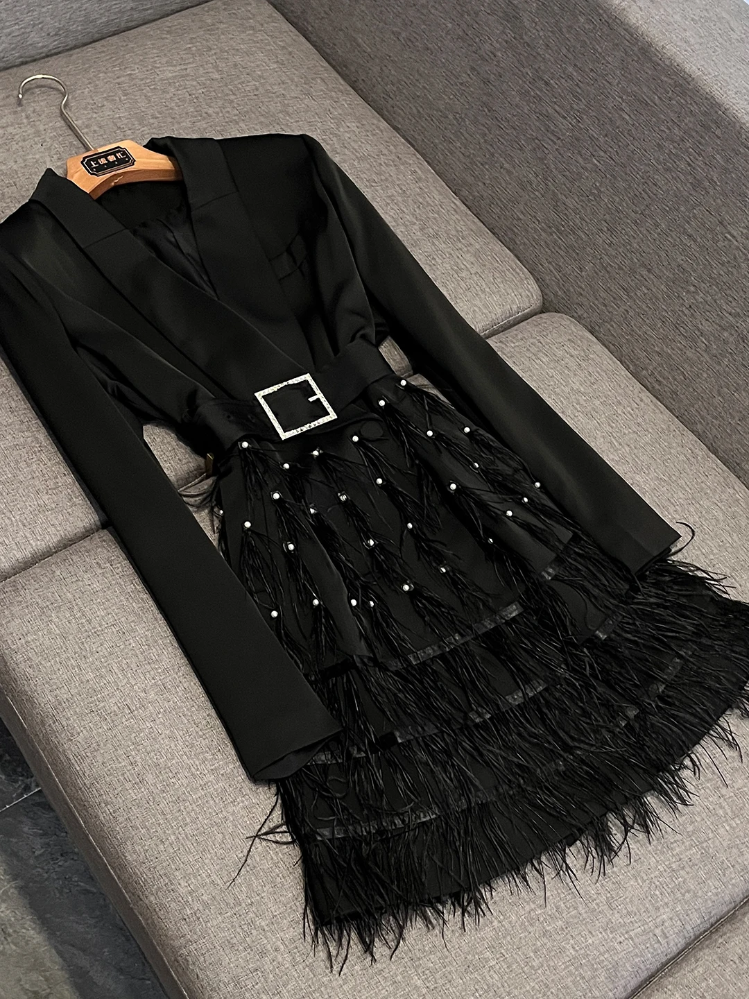 2026 New Black Suit Collar Coat Women Double Button Pearl Fringe Waist in Commuting Outerwear Long Sleeve Pure Color 07901
2026 New Black Suit Collar Coat Women Double Button Pearl Fringe Waist in Commuting Outerwear Long Sleeve Pure Color 07901
