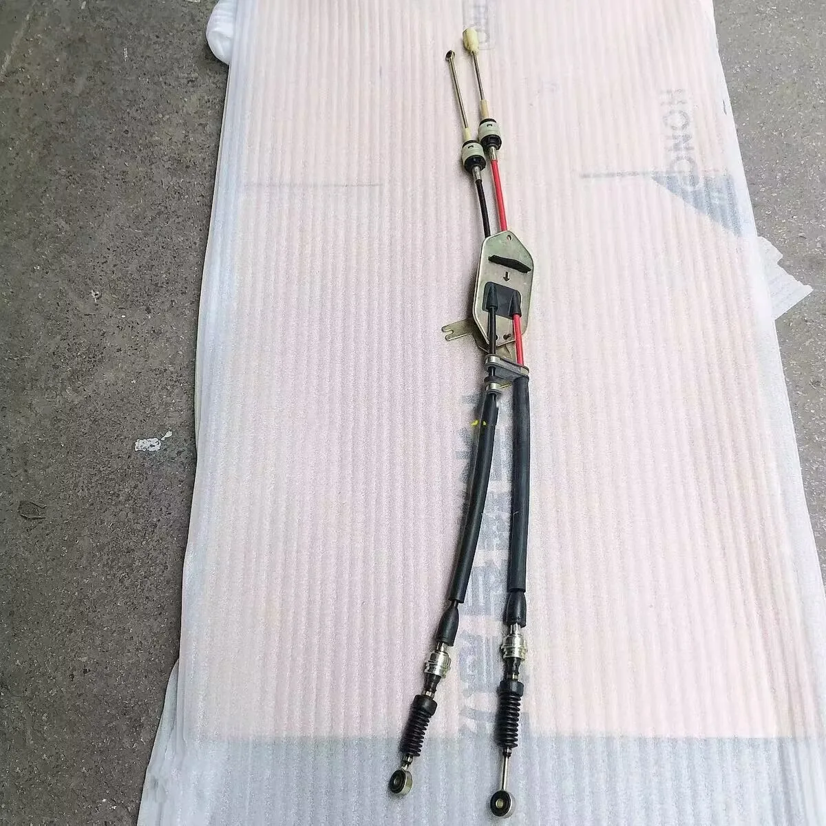 Manual Transmissions MT Selector Cable for Chinese LIFAN 530 Engine Auto car motor parts
Manual Transmissions MT Selector Cable for Chinese LIFAN 530 Engine Auto car motor parts