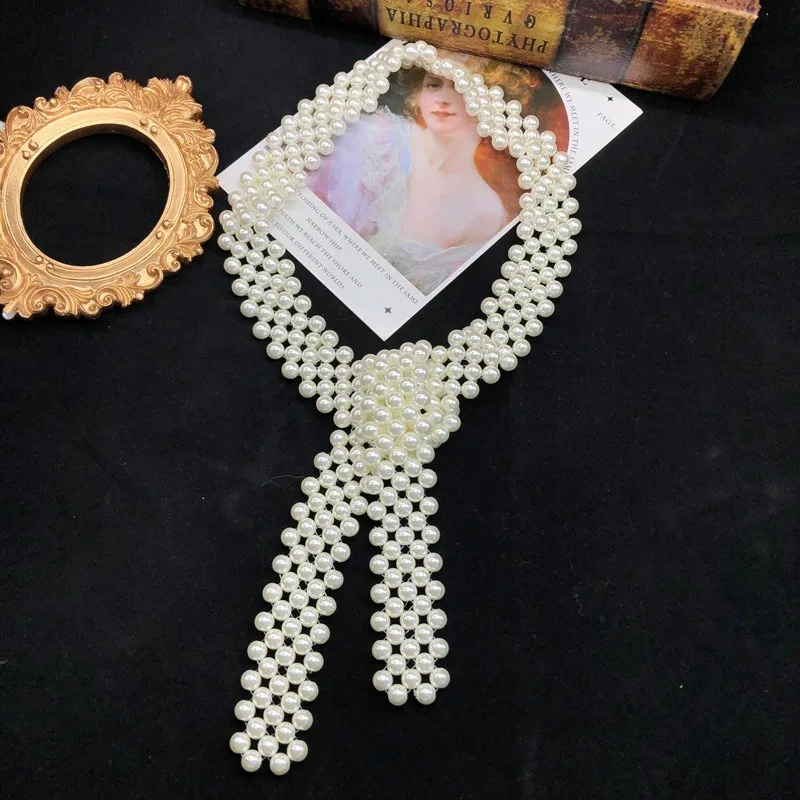 Elegant Fashion Design Accessories French Retro Handwoven Pearl Necklace Brooch Integrated Jewelry Versatile Set
Elegant Fashion Design Accessories French Retro Handwoven Pearl Necklace Brooch Integrated Jewelry Versatile Set