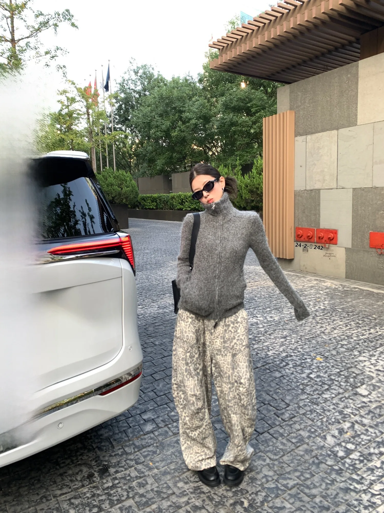 Office Lady Sle Long Sve Stand Collar Sweater Coat Zipper Closure Fem Faion Spring Autumn Seasonal Clothing
Office Lady Sle Long Sve Stand Collar Sweater Coat Zipper Closure Fem Faion Spring Autumn Seasonal Clothing