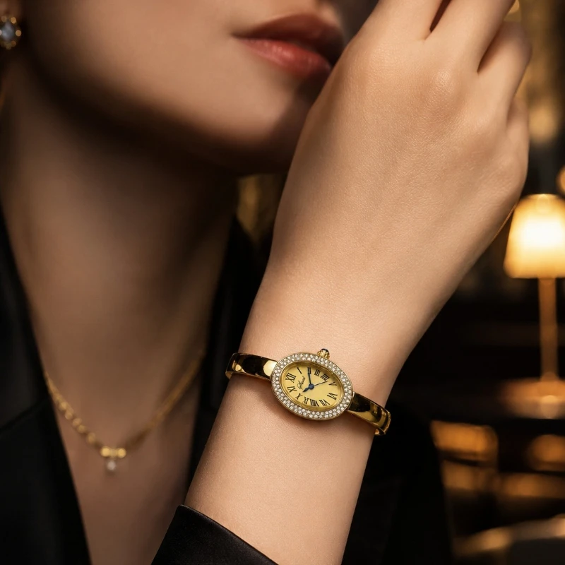 Fashion Women Watch Simple Luxury Rhinestone Oval Quartz Ladies Watch Elegant Woman Bracelet Bangle Wristwatch Relogio Feminino
Fashion Women Watch Simple Luxury Rhinestone Oval Quartz Ladies Watch Elegant Woman Bracelet Bangle Wristwatch Relogio Feminino