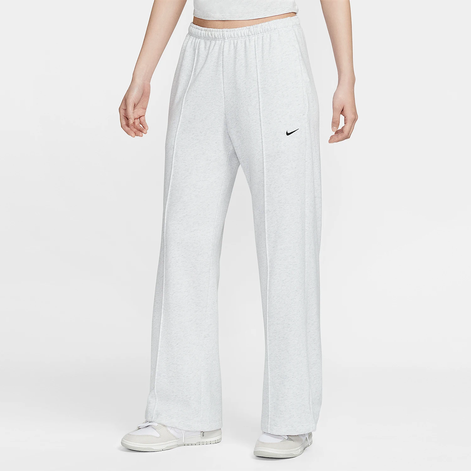 Nike Authentic Sportswear Women's Mid-Waist French Terry Straight-Leg Pants II3979-051
Nike Authentic Sportswear Women's Mid-Waist French Terry Straight-Leg Pants II3979-051