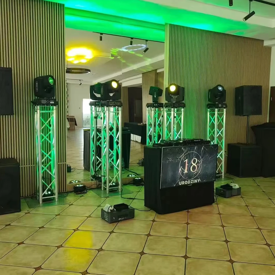 1.5m aluminum alloy truss bracket moving head for stage lighting triangular square pattern durable display totem system
1.5m aluminum alloy truss bracket moving head for stage lighting triangular square pattern durable display totem system