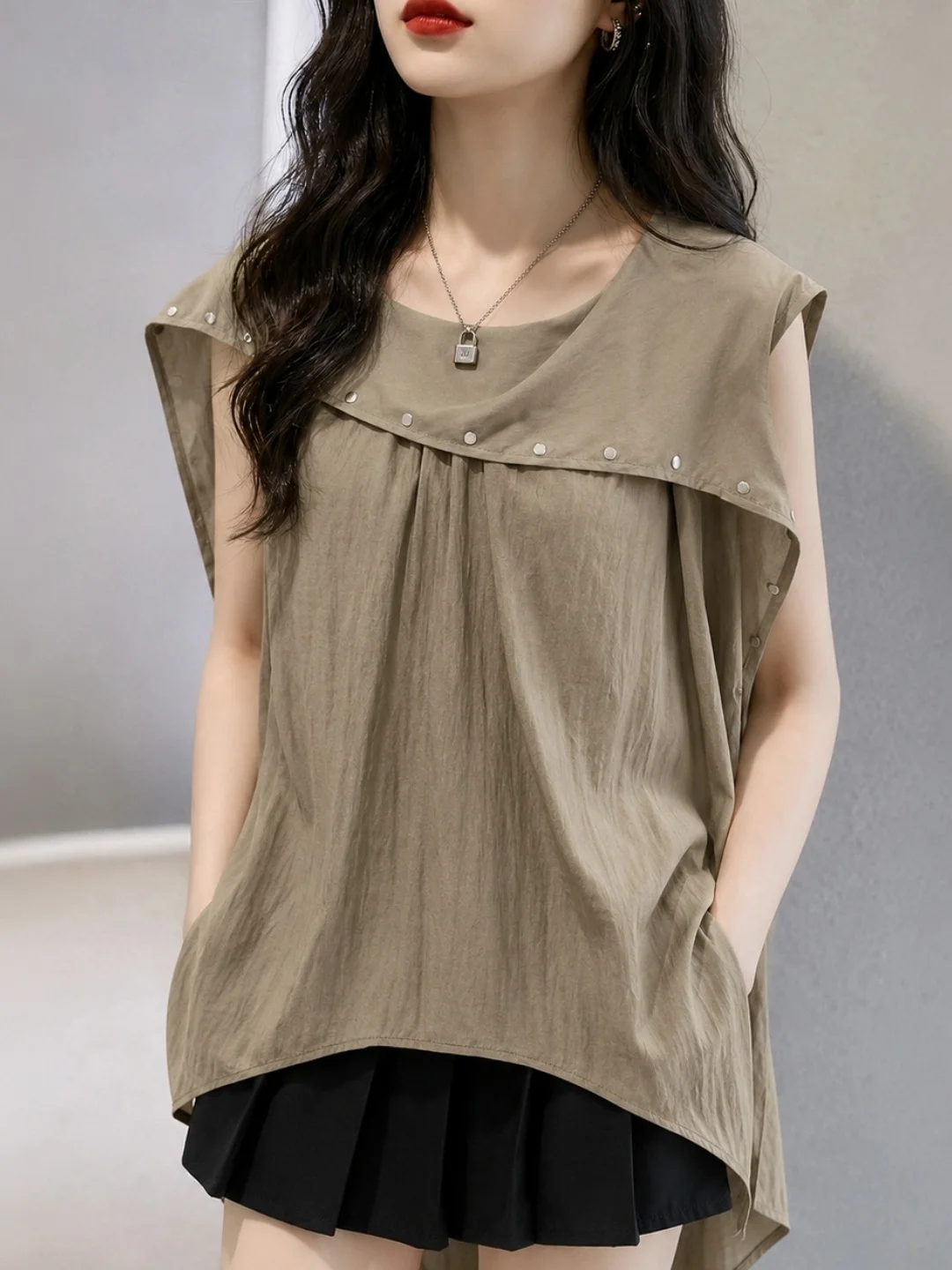 Elegant Versatile Retro Design Sense Shirt Women's Fashionable Ageless Top Korean Style Straight Cut Short Sleeve Pure Color
Elegant Versatile Retro Design Sense Shirt Women's Fashionable Ageless Top Korean Style Straight Cut Short Sleeve Pure Color
