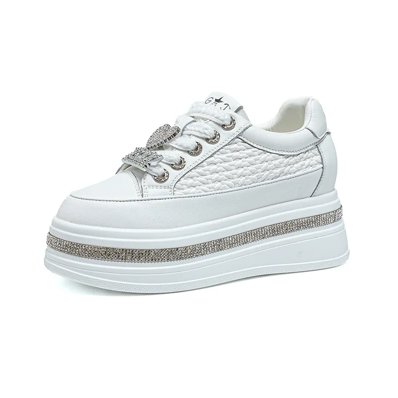 Модные белые кроссовки со стразами, женские летние новые повседневные спортивные туфли на платформе с толстой подошвой на плоском каблуке
Модные белые кроссовки со стразами, женские летние новые повседневные спортивные туфли на платформе с толстой подошвой на плоском каблуке