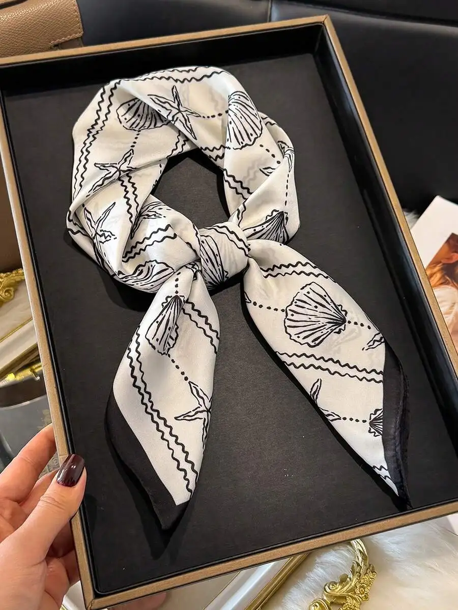 1pc Faux Silk Simple Design Seashell & Starfish Print 27.6' Square Scarf, Fashion Versatile Bandana, Waist Belt, Decorative Scar
1pc Faux Silk Simple Design Seashell & Starfish Print 27.6' Square Scarf, Fashion Versatile Bandana, Waist Belt, Decorative Scar