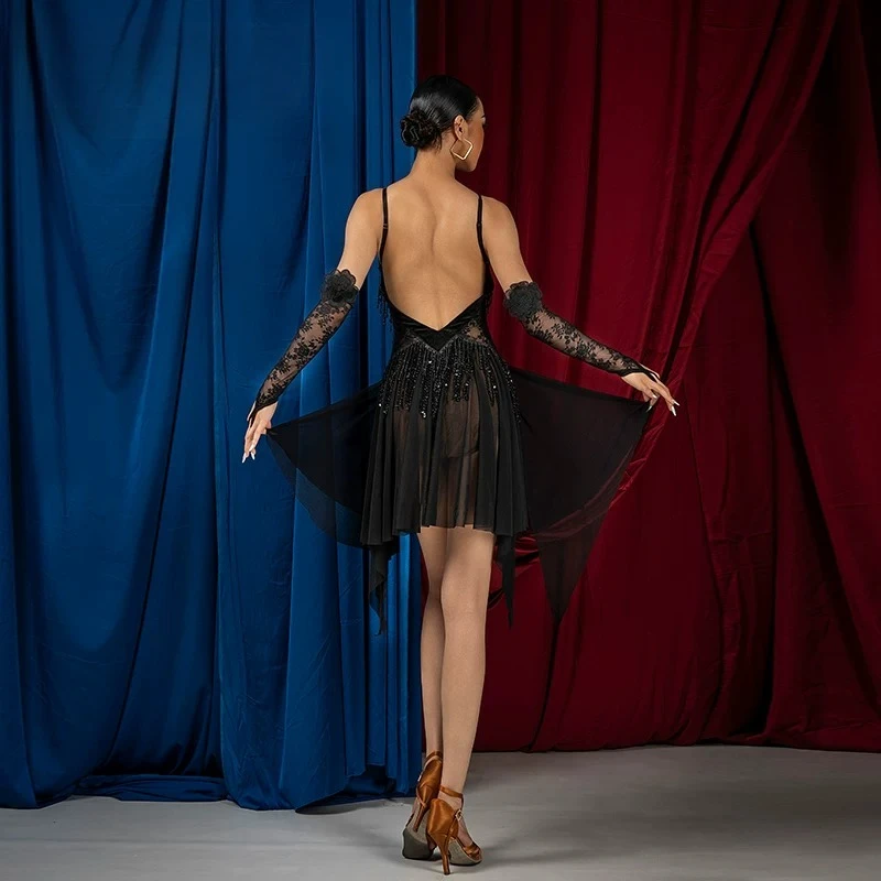 Sexy Halter Backless Tiered Fringe Latin Dress Stretch Rumba Cha Cha Performance Outfit
Sexy Halter Backless Tiered Fringe Latin Dress Stretch Rumba Cha Cha Performance Outfit