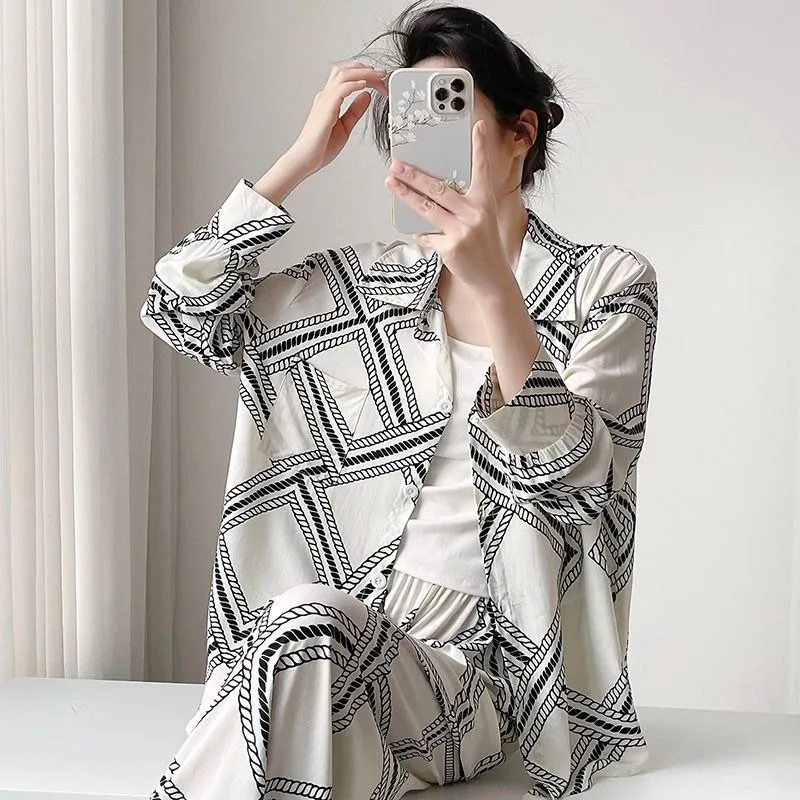 Women's Loose Trousers Sun Protection Clothing Two-piece Set of Full Set Fashion Luxury Cotton Long-sleeved Shirt Set Plus Size
Women's Loose Trousers Sun Protection Clothing Two-piece Set of Full Set Fashion Luxury Cotton Long-sleeved Shirt Set Plus Size