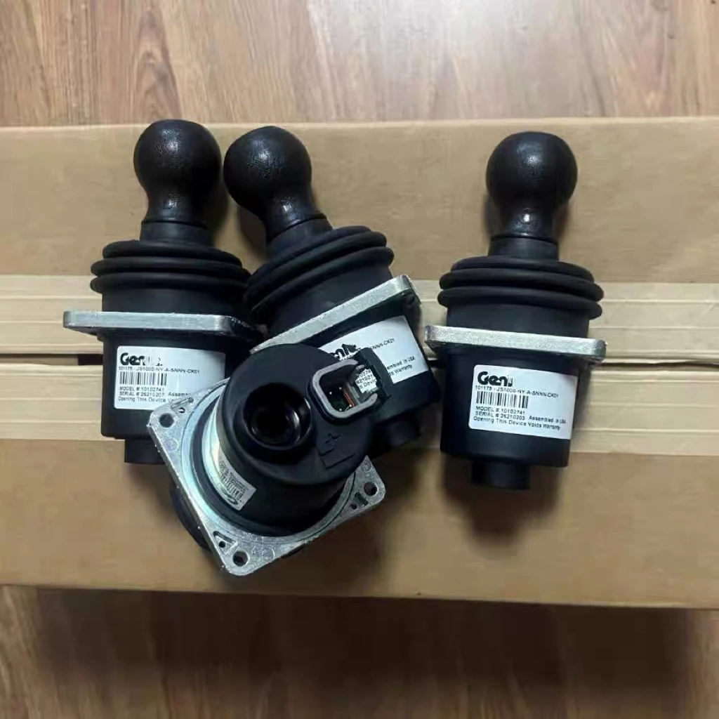 Genuine 101175 1274972 Joystick Controller 101175GT 1274972GT for Genie S-45 S-60/65 Suit Danfoss 10101176 10102150 10102741
Genuine 101175 1274972 Joystick Controller 101175GT 1274972GT for Genie S-45 S-60/65 Suit Danfoss 10101176 10102150 10102741