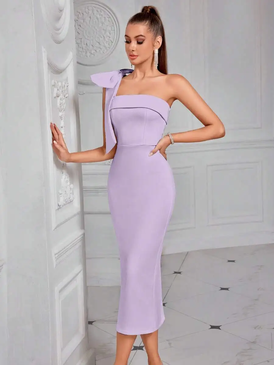 Elegant Solid Color Strapless High Waist Mid-Length Party Dress
Elegant Solid Color Strapless High Waist Mid-Length Party Dress