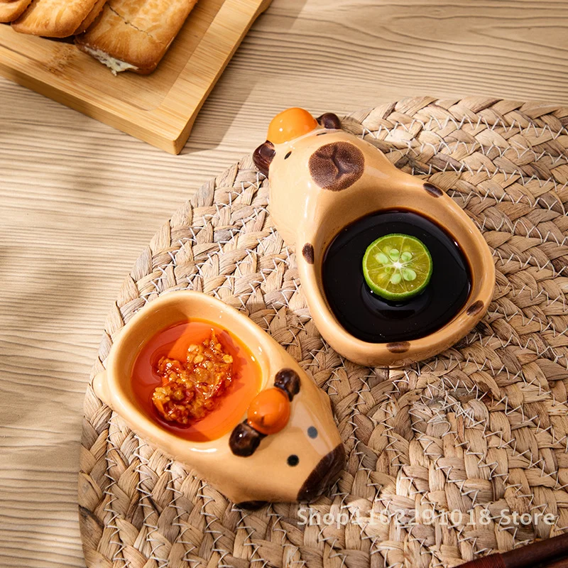 Capybara Cartoon Special-shaped Ceramic Three-dimensional Shape Household Kitchen Seasoning Hot Pot Flavor Dish Ink Dish Gift
Capybara Cartoon Special-shaped Ceramic Three-dimensional Shape Household Kitchen Seasoning Hot Pot Flavor Dish Ink Dish Gift
