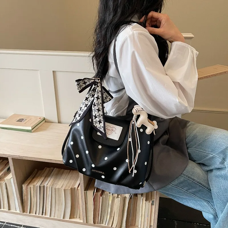 A New 2026 Korean-style Fashionable and Niche Polka Dot Design Backpack for Daily Commuting with A Large Capacity Shoulder Bags
A New 2026 Korean-style Fashionable and Niche Polka Dot Design Backpack for Daily Commuting with A Large Capacity Shoulder Bags