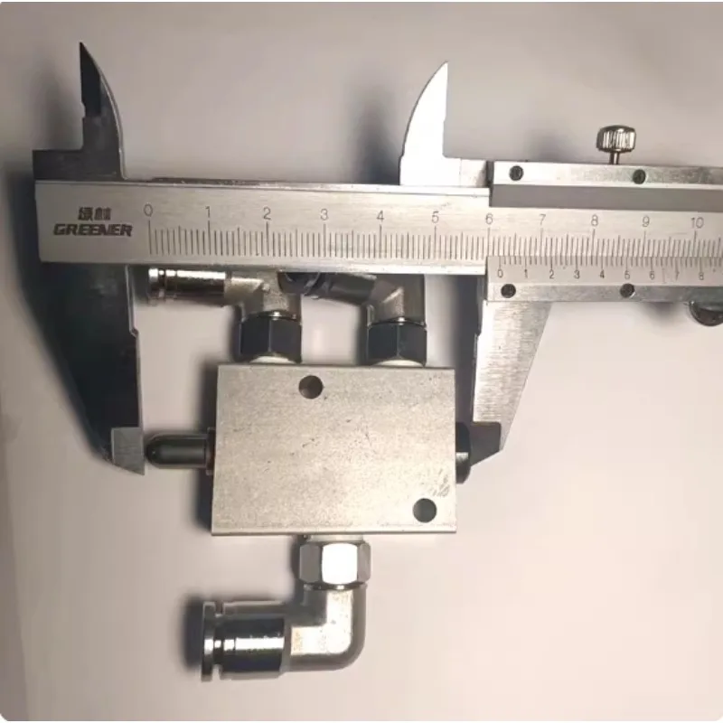 For Corghi Tire Stripping Machine Valve Control Valve 26/A50 Disassembly Machine Control Switch
For Corghi Tire Stripping Machine Valve Control Valve 26/A50 Disassembly Machine Control Switch