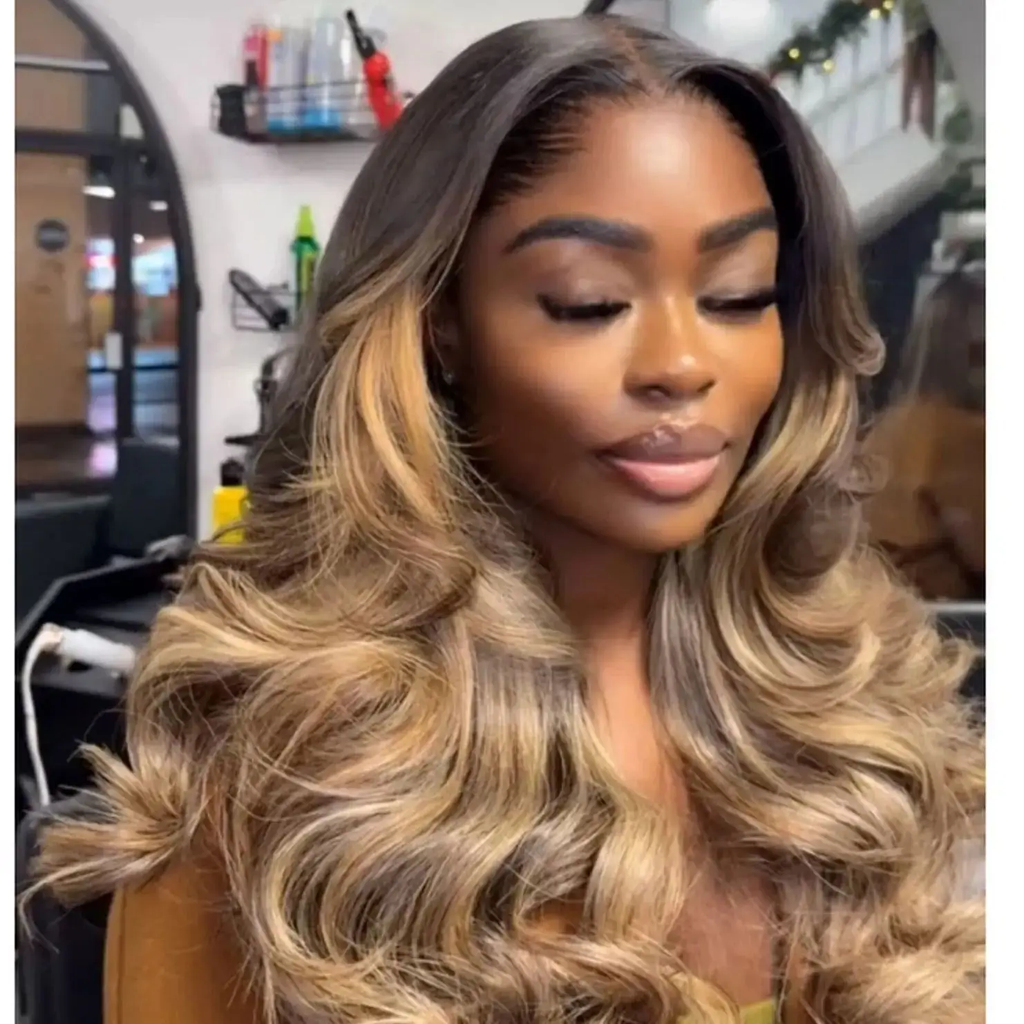 Длинные волнистые парики для женщин, синтетические волосы, свободная часть, свободные вьющиеся, шоколадно-коричневые, брюнетки, парики для ежедневного использования на вечеринке
Длинные волнистые парики для женщин, синтетические волосы, свободная часть, свободные вьющиеся, шоколадно-коричневые, брюнетки, парики для ежедневного использования на вечеринке