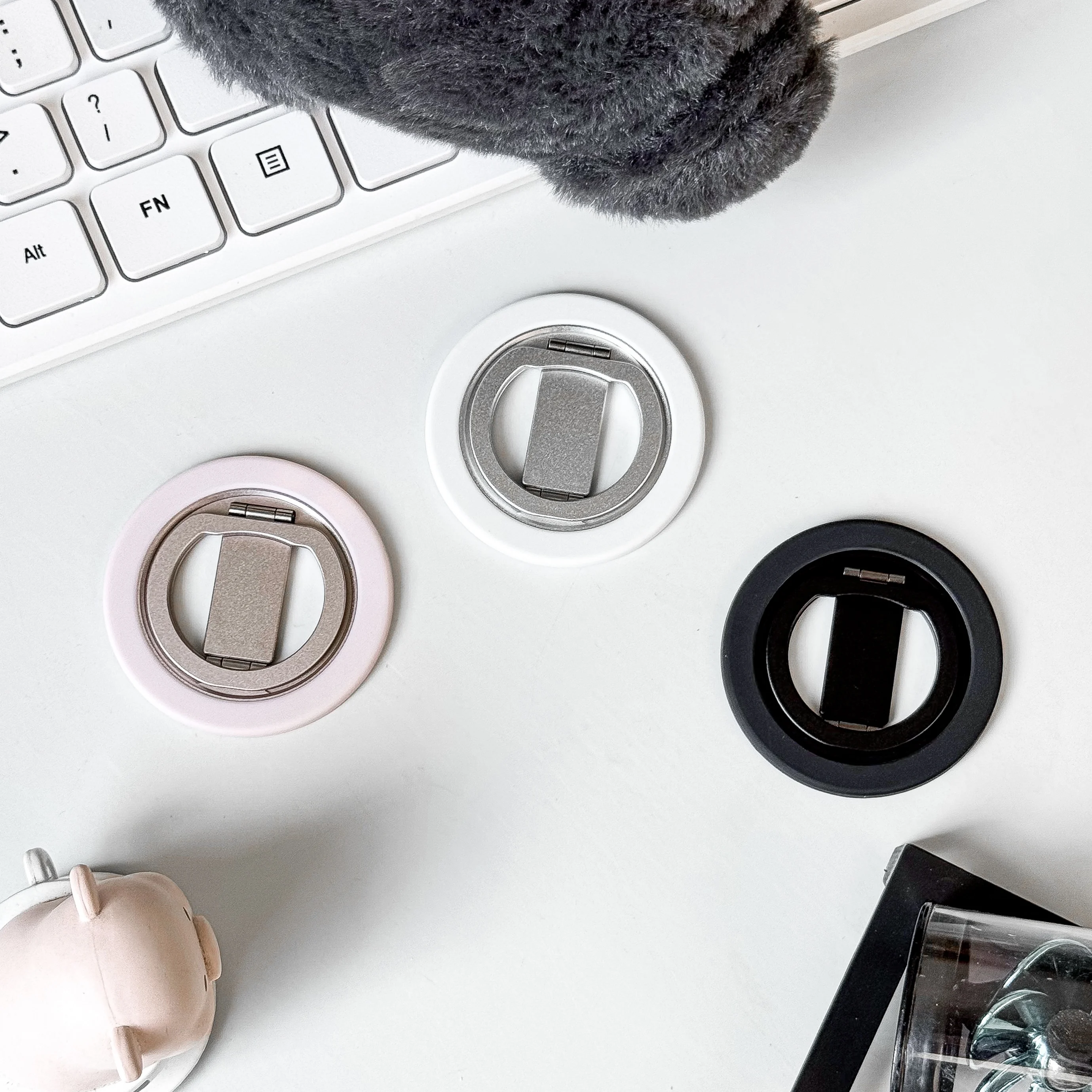 Magnetic Phone Grip 360°Rotation Cell Phone Stand Holder Finger Ring Ultra-Thin Compatible
Magnetic Phone Grip 360°Rotation Cell Phone Stand Holder Finger Ring Ultra-Thin Compatible
