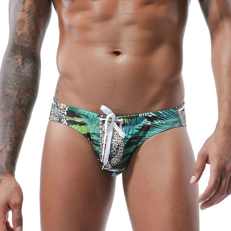 Mens Briefs Summer Beach Holiday Sexy Low Waist Swimming Trunks Leopard Swimwear Print Tether Mesh Elastic Shorts Underwear
Mens Briefs Summer Beach Holiday Sexy Low Waist Swimming Trunks Leopard Swimwear Print Tether Mesh Elastic Shorts Underwear